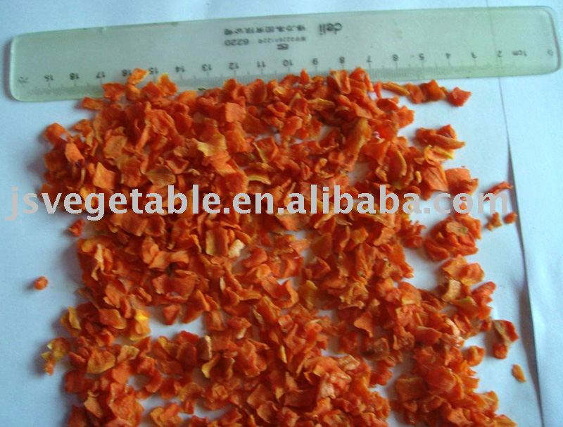 dehydrated carrot flake/ granule