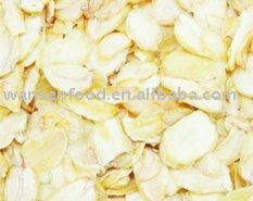 dried garlic in slice