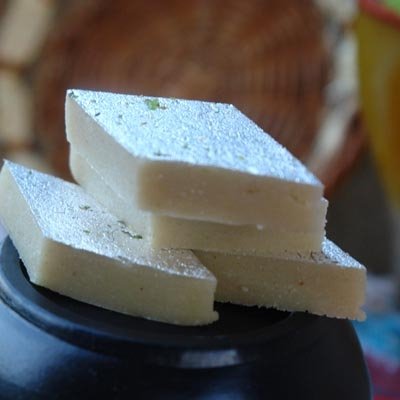 Kaju barfi Sweets,India price supplier - 21food