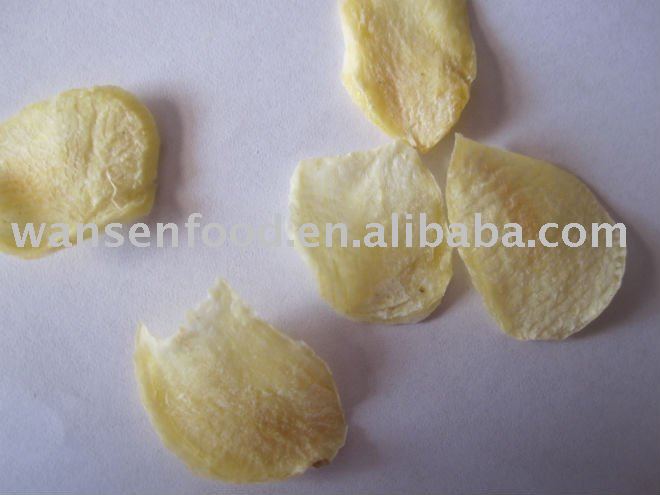 China dehydrated  pure   white  garlic  flake s