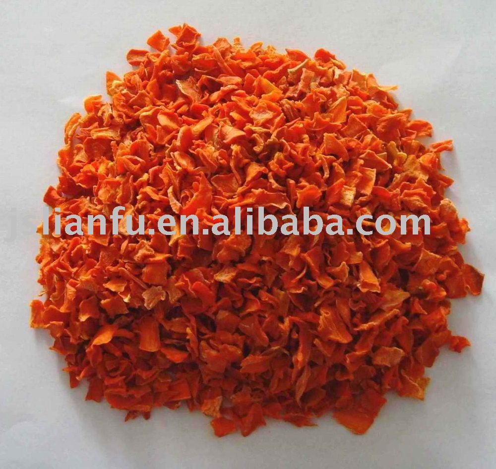 Sell dehydrated carrot flakes