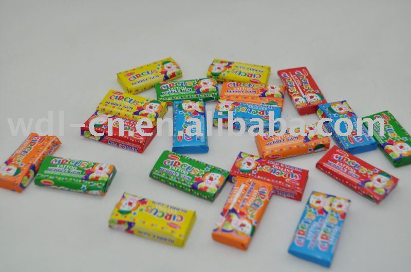 100ct tattoo bubble gum in printed bag