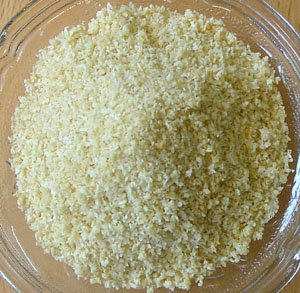 Yellow onion granulate