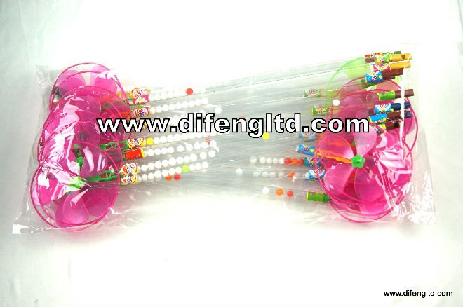 Difeng  Toy   Candy  ( fan  with whistle)