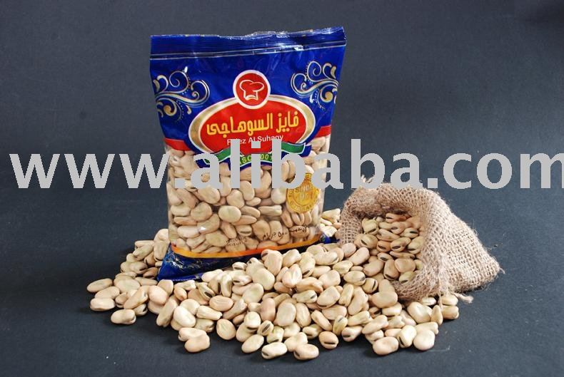 Splitted  faba   beans 