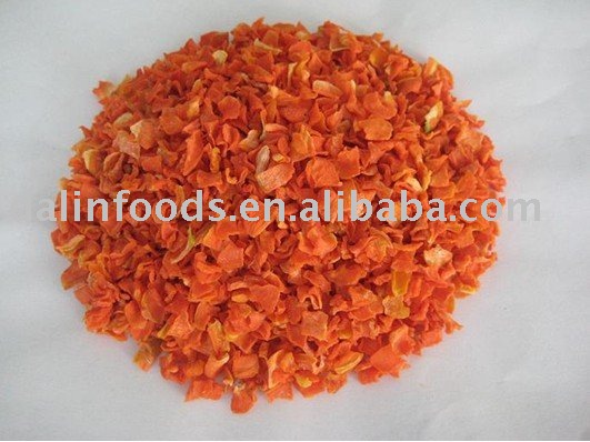 DRIED CARROT (10x10x3mm)