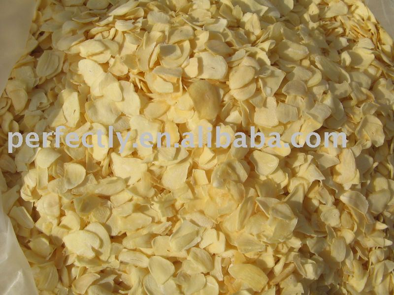 Dried Garlic Flakes