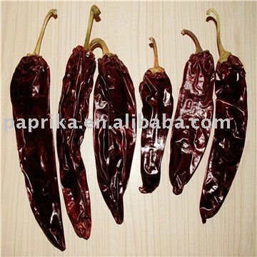 DRIED SWEET  PAPRIKA   PODS 
