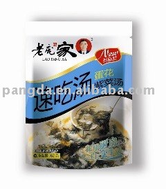 instant  soup  egg and  seaweed   soup 
