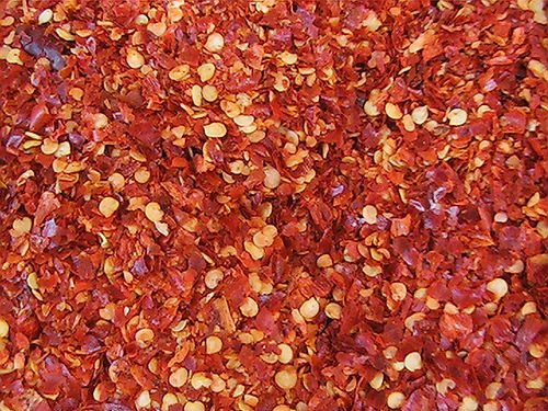  Crushed   Red   Pepper  /  Crushed  Chilli  Pepper  (Pizza Cut)