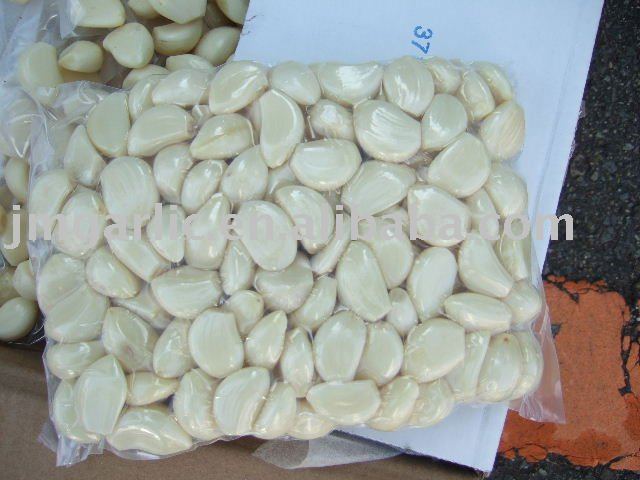 Chinese peeled garlic