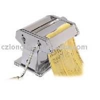 pasta machine with single cutter