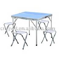 Outdoor folding table