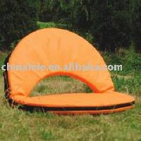 FOLDING CHAIR