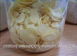 Air Dried Garlic Flakes (SK