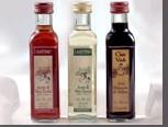 White and Red wine vinegar Balsamic Vinegar of Modena I.G.P.
