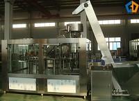 Tea and juice filling machine