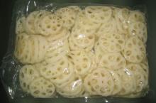 Vacuum packing Bolied water Lotus Root slices