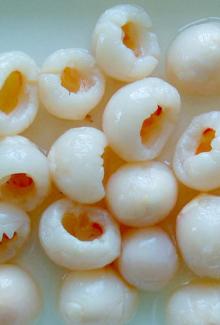 canned lychee in syrup