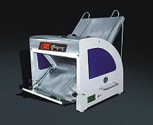 bread slicer