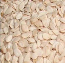 Cracked and uncracked  egusi  available
