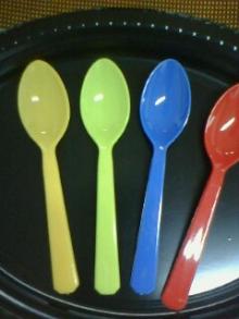 disposable plastic cutlery