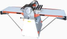 Dough sheeter, pastry sheeter