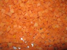 sell frozen carrot dices(iqf carrot dices)