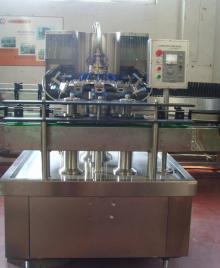 Spray bottle-washing machine