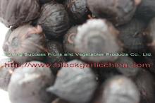 peeled black garlic