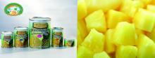 Canned pineapple chunk