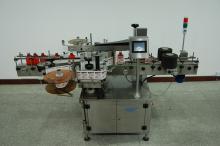 Double sides labeling machine,square bottle labeling,label sticking machine
