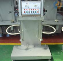 Keg filling machine with single double heads