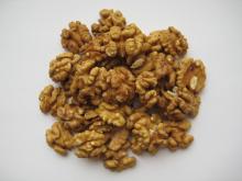 Hungarian light halves walnut kernel