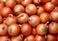 Fresh yellow and Red Onions