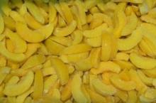 IQF yellow peach slices