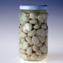 canned  garlic 