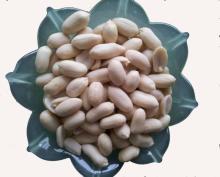 Blanched peanuts