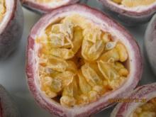Frozen IQF  passionfruit  cut
