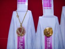 metal liquor neck tag with diamonds,bottle neck ring