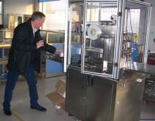 Boxes wrapping machine