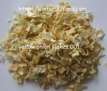 dehydrated onion flakes