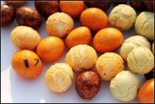 M5 mixed coated peanuts