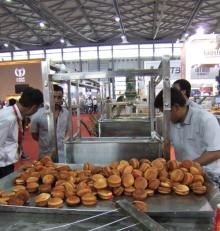  automatic   cake   machine 