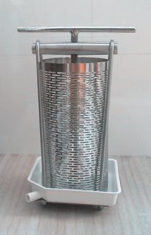  fruit   press 