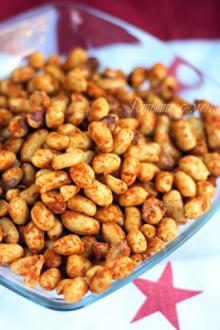 Roasted peanuts with seasonings