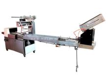 Automatic flow packing machine