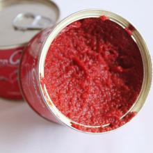 Canned tomato paste
