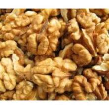 Walnut kernels