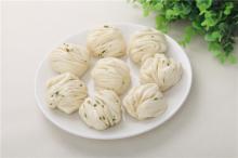 steamed mandarin rolls with spring onion